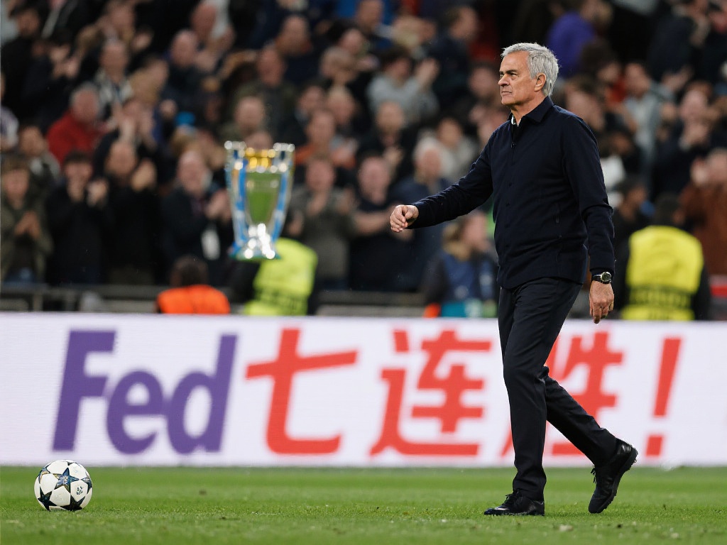 国足球的历 国足球的历